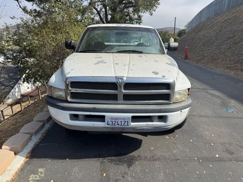 Used 1996 Dodge Ram 2500 Truck 2WD Regular Cab image 1