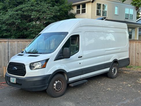 Used 2019 Ford Transit 250 148 High Roof Extended RWD image 2