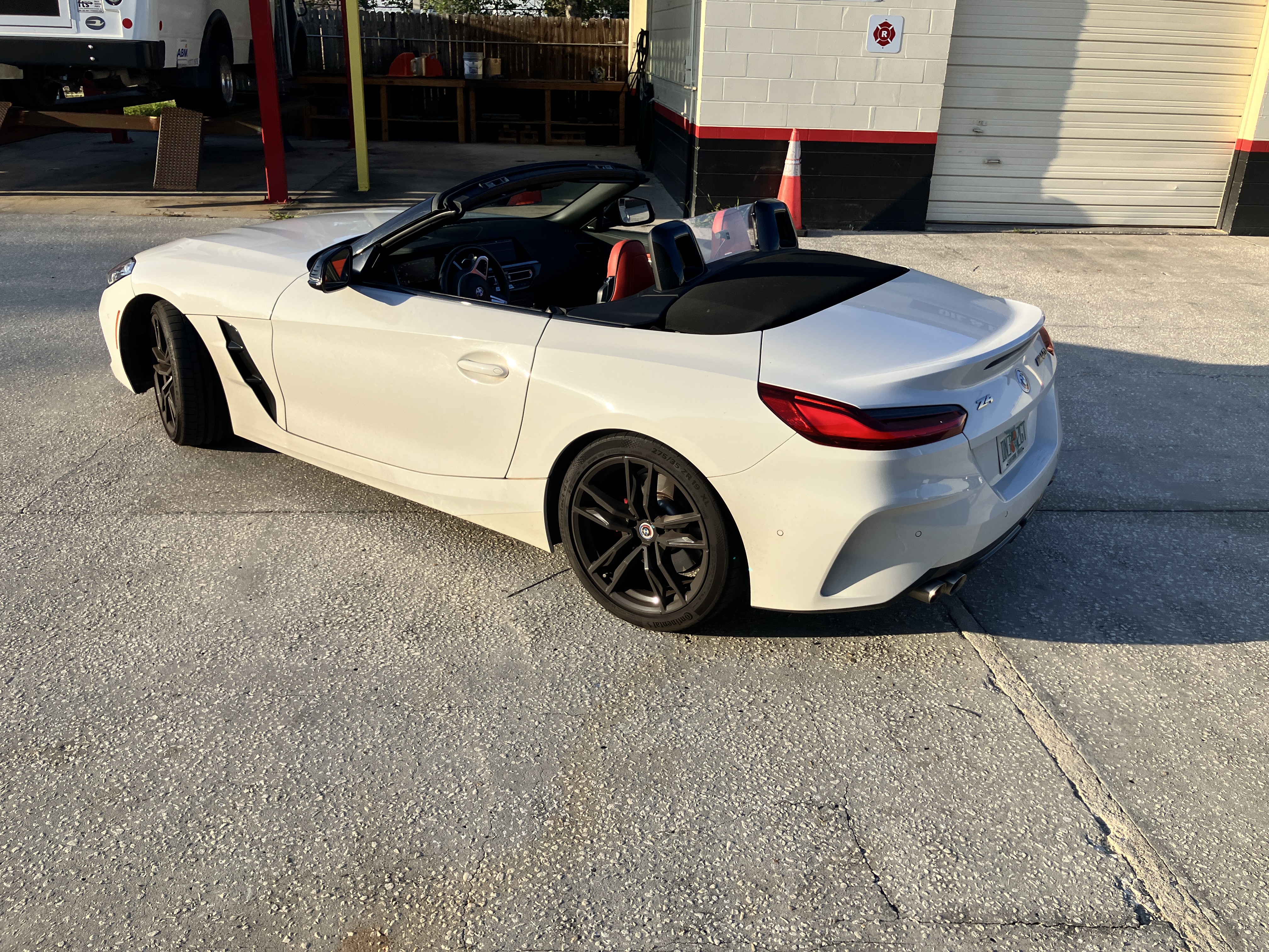 Used 2022 BMW Z4 M40i w/ Premium Package RWD image 15