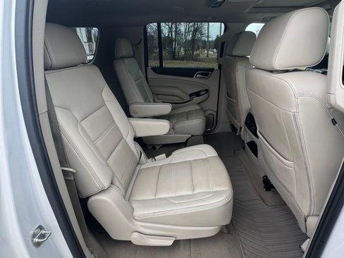 Used 2020 GMC Yukon XL Denali w/ Open Road Package image 16
