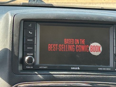 Used 2016 Dodge Grand Caravan SXT w/ Rear Park Assist Package image 15