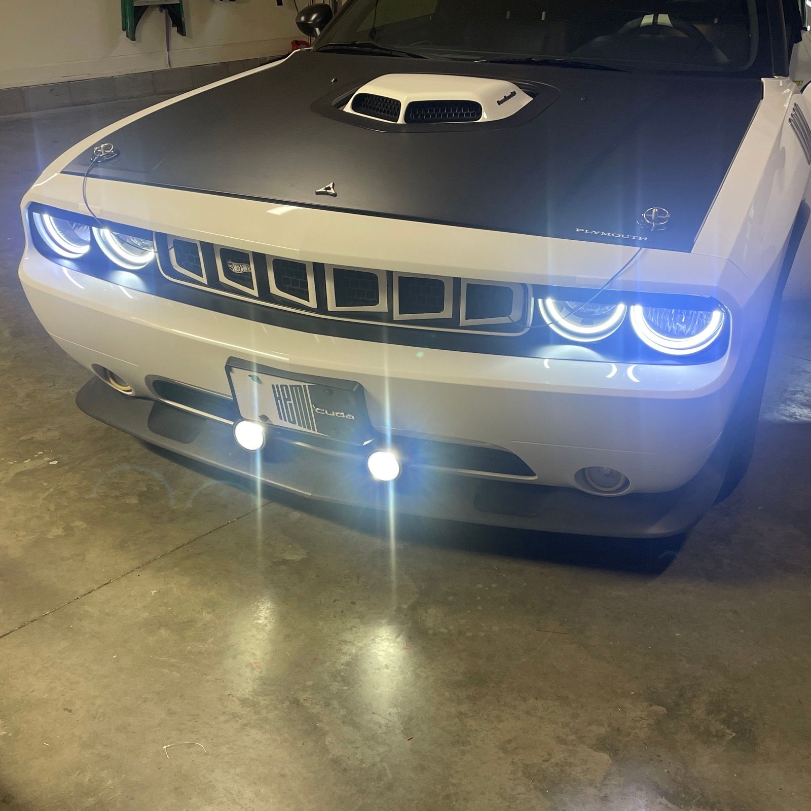 Used 2011 Dodge Challenger R/T RWD image 19