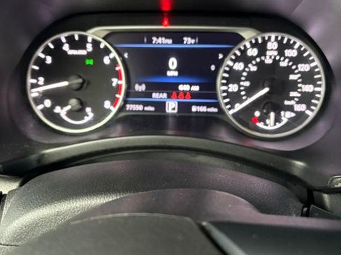 Used 2021 Nissan Sentra SV FWD image 10