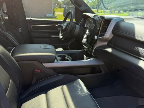 Used 2023 RAM 1500 Laramie AWD/4WD image 14