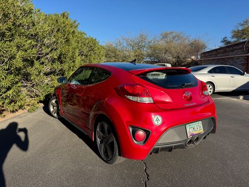 Used 2013 Hyundai Veloster Turbo w/ Ultimate Pkg image 10