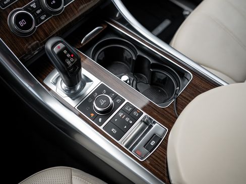 Used 2014 Land Rover Range Rover Sport Supercharged image 21