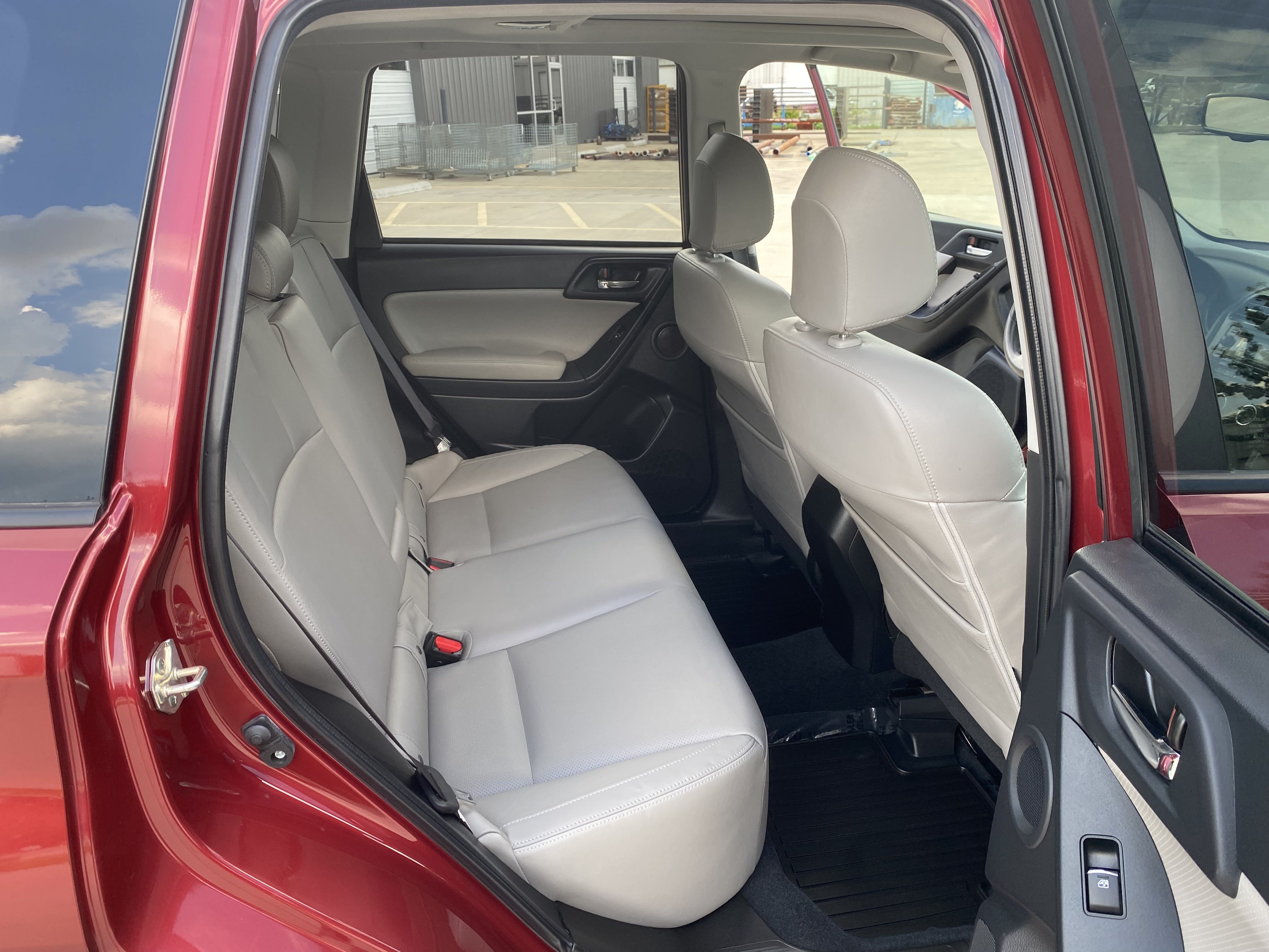 Used 2014 Subaru Forester 2.5i Premium w/ Popular Package #1 AWD/4WD image 21