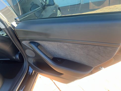 Used 2023 Tesla Model 3 Standard Range image 12