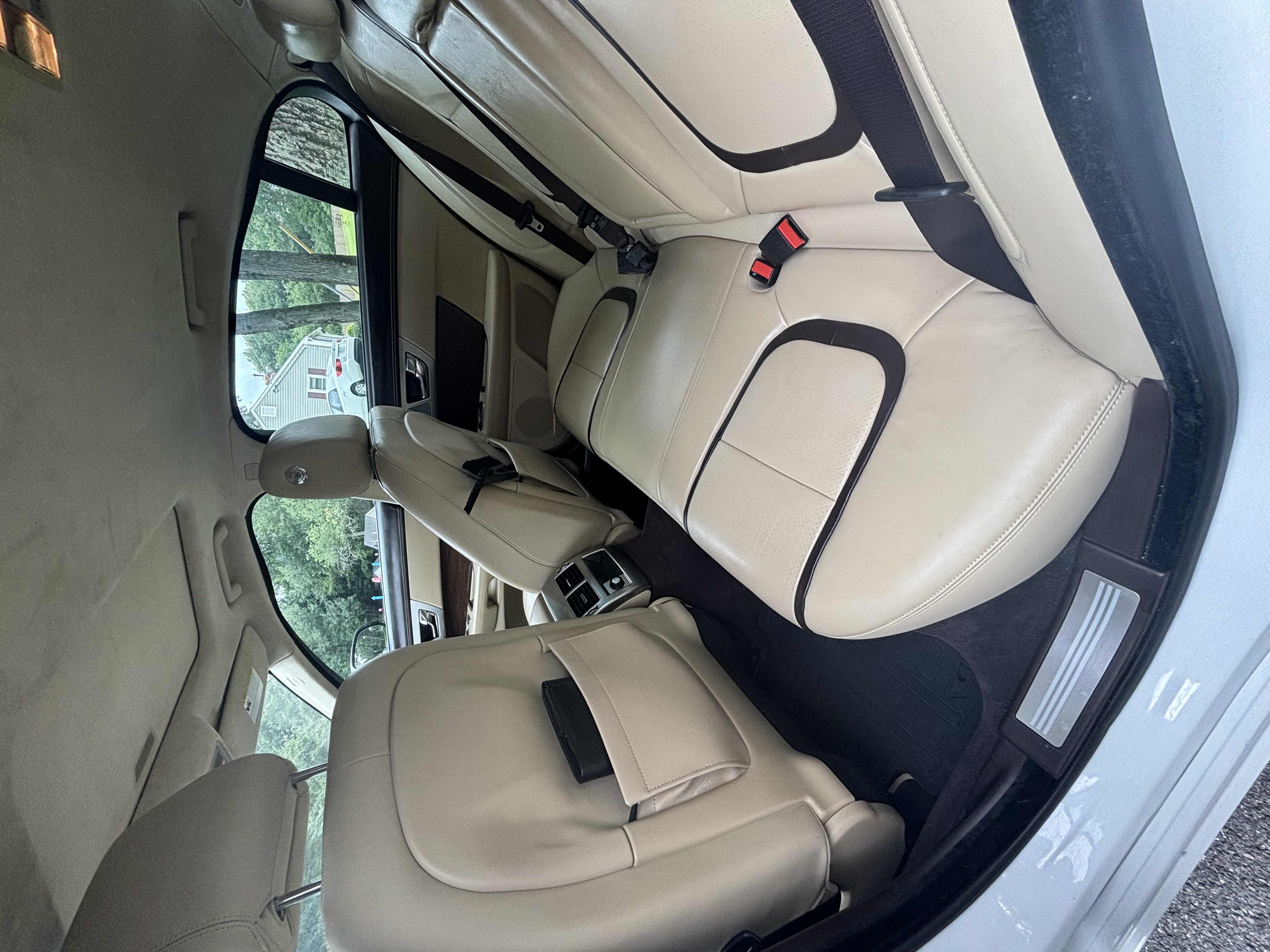 Used 2015 Jaguar XF Sport AWD/4WD image 10