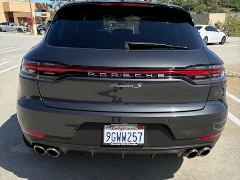 Used 2019 Porsche Macan S image 9