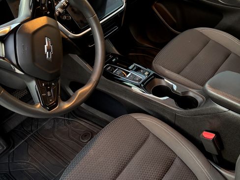 Used 2023 Chevrolet Bolt EUV LT w/ Redline Edition image 14