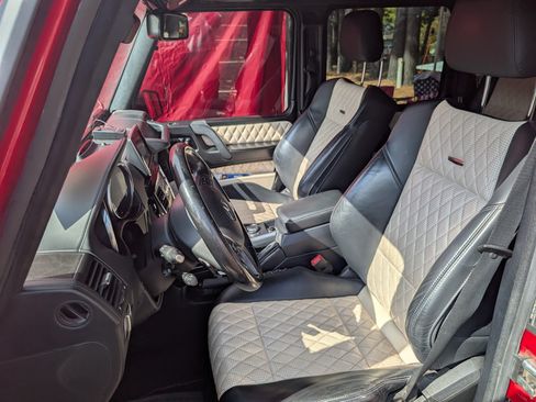 Used 2015 Mercedes-Benz G 63 AMG 4MATIC image 5