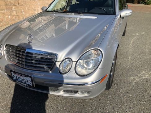 Used 2003 Mercedes-Benz E 320 Sedan image 5