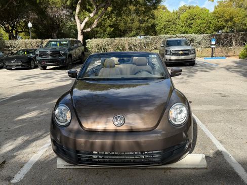 Used 2015 Volkswagen Beetle 1.8T image 9