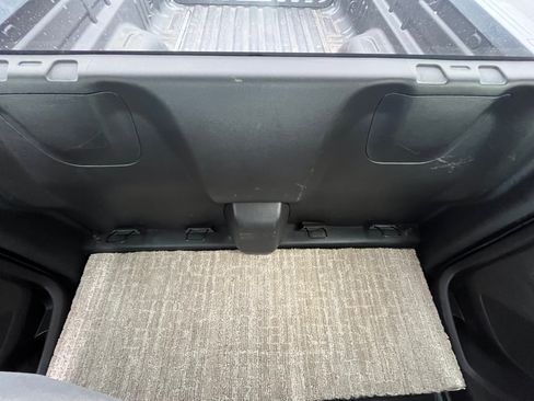 Used 2017 Chevrolet Colorado W/T image 10