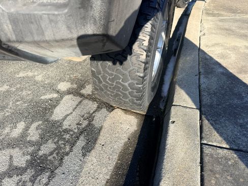 Used 2004 HUMMER H2 Luxury image 15