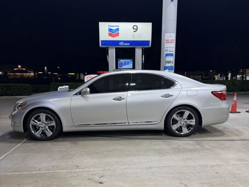 Used 2011 Lexus LS 460 image 14