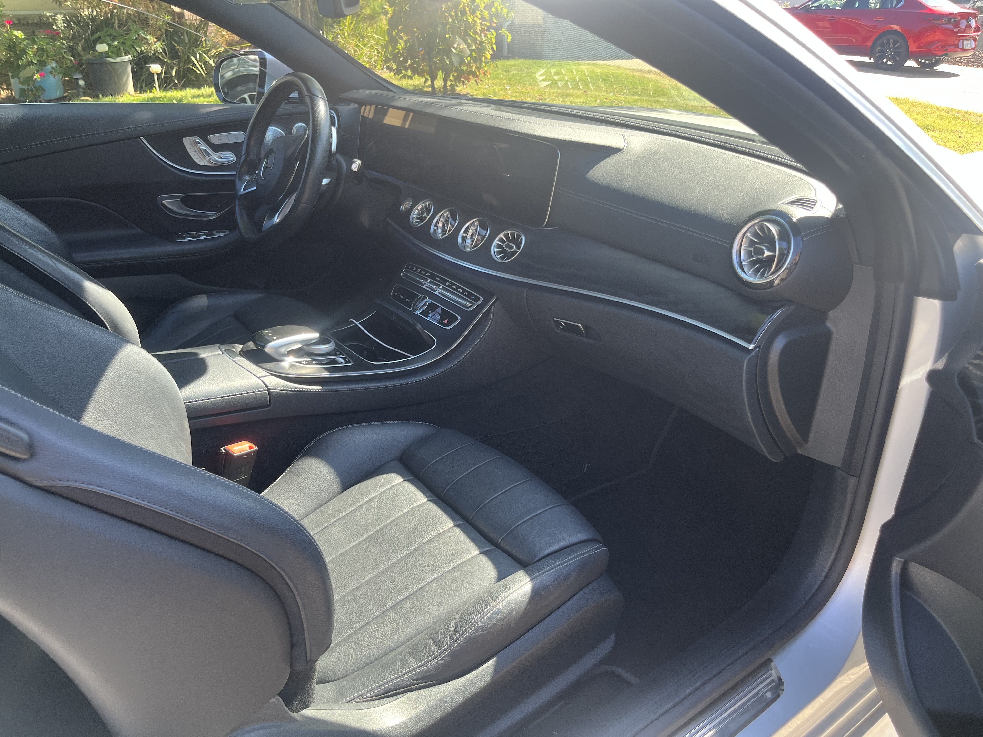 Used 2018 Mercedes-Benz E 400 Coupe image 6
