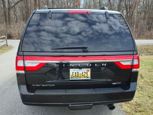 Used 2015 Lincoln Navigator L 4WD w/ Equipment Group 101A Reserve image 6