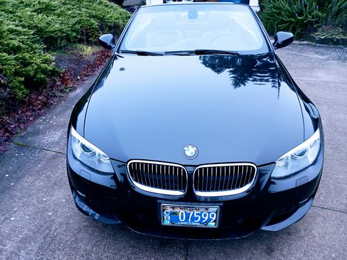 Used 2013 BMW 335i Convertible image 6