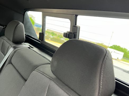 Used 2022 Hyundai Santa Cruz SEL w/ Activity Package image 11