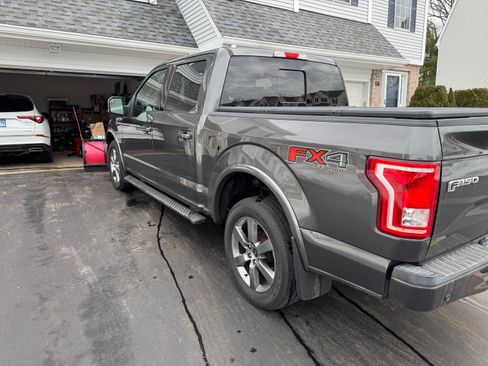 Used 2015 Ford F150 XLT w/ Equipment Group 302A Luxury image 5