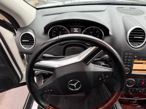 Used 2009 Mercedes-Benz ML 350 4MATIC image 12