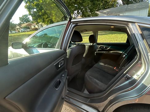 Used 2015 Nissan Altima 2.5 S w/ Power Driver Seat Package FWD image 15