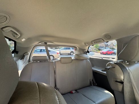 Used 2016 Toyota Sienna XLE image 14