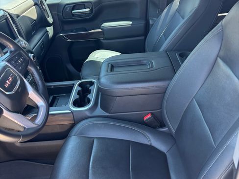 Used 2022 GMC Sierra 1500 SLT w/ SLT Premium Package AWD/4WD image 10
