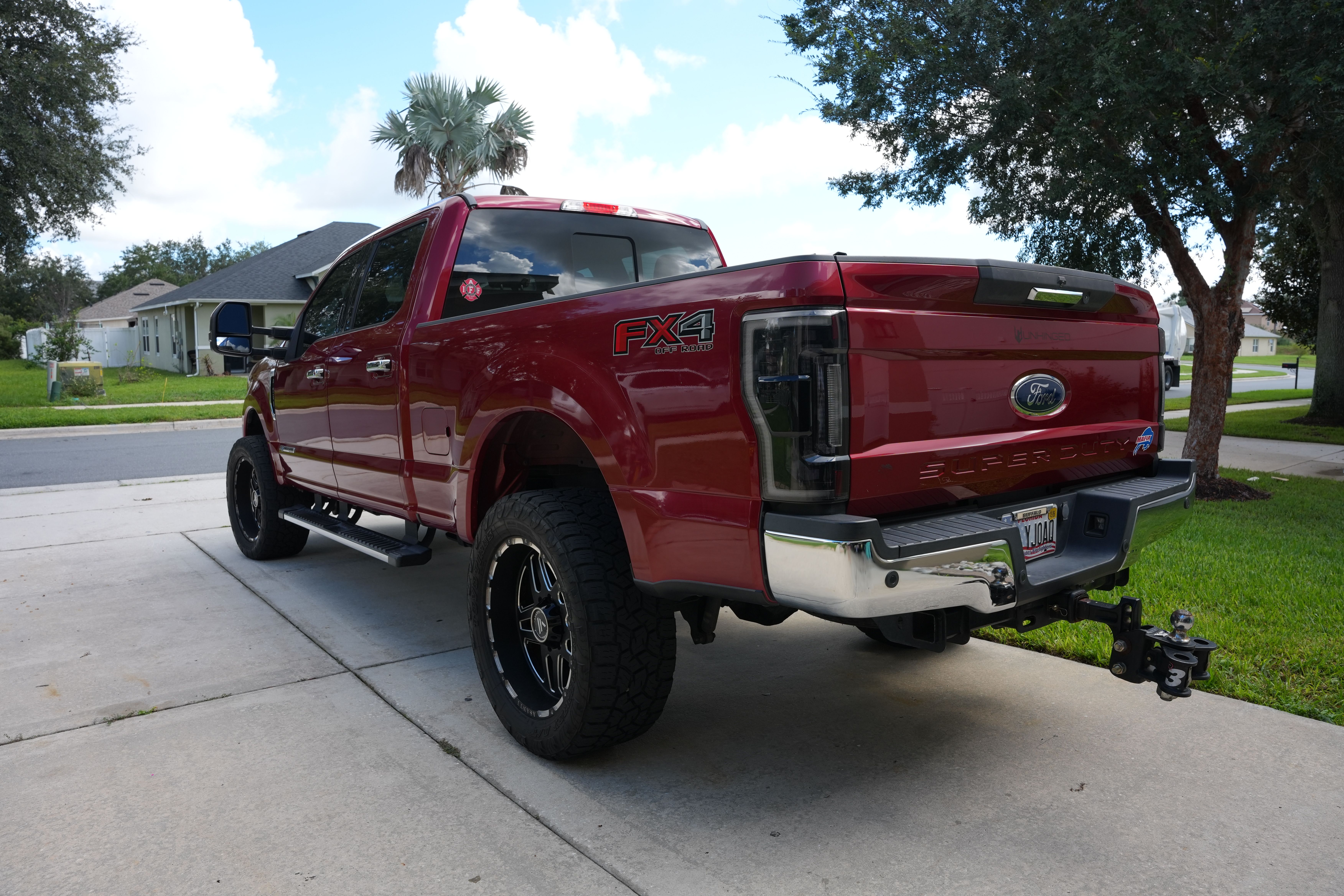 Used 2018 Ford F250 Lariat w/ Lariat Value Package AWD/4WD image 11