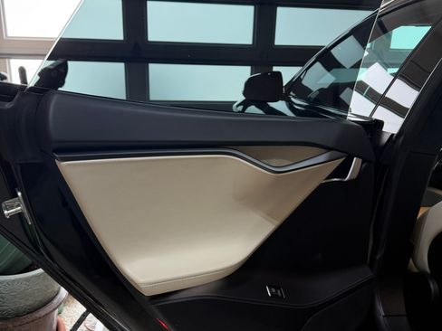 Used 2020 Tesla Model S Performance image 13