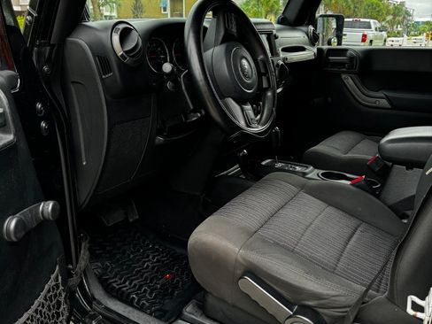 Used 2012 Jeep Wrangler Sport image 9