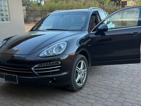 Used 2014 Porsche Cayenne Diesel Platinum Edition AWD/4WD image 8
