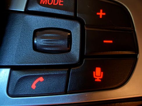 Used 2018 BMW 530e image 19