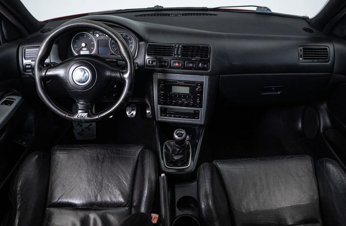 Used 2004 Volkswagen R32 AWD/4WD image 10