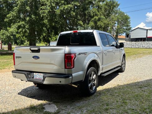 Used 2015 Ford F150 XLT w/ Equipment Group 302A Luxury AWD/4WD image 11