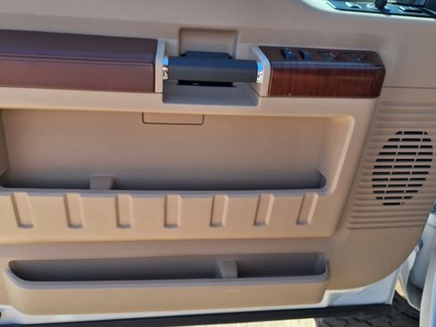 Used 2012 Ford F250 King Ranch w/ FX4 Off Road Pkg image 9