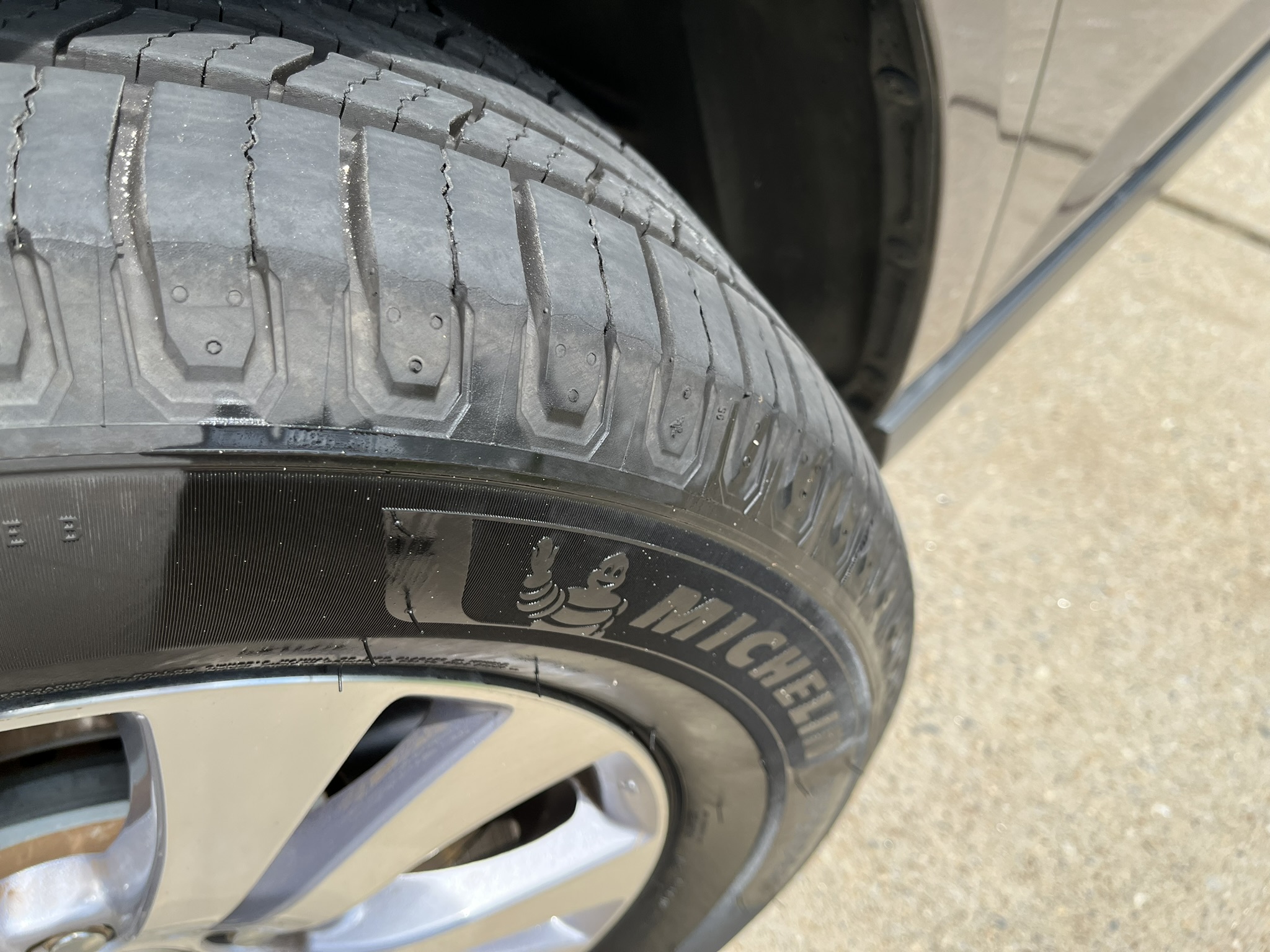 Used 2016 Honda Odyssey SE image 2