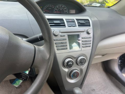Used 2009 Toyota Yaris Sedan w/ PWR Pkg w/Steel Wheels FWD image 11