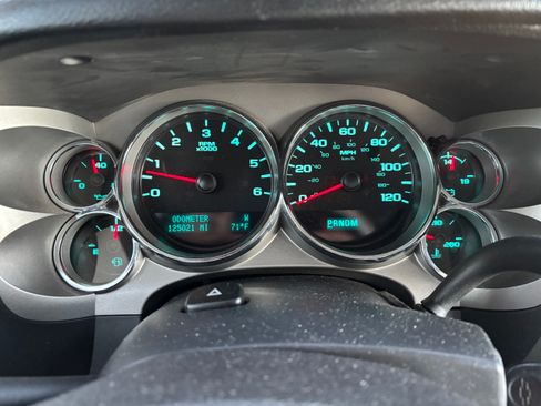 Used 2011 Chevrolet Silverado 1500 LT w/ Florida Edition image 14