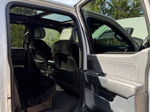 Used 2023 Ford F150 Raptor w/ Raptor Carbon Fiber Package image 28