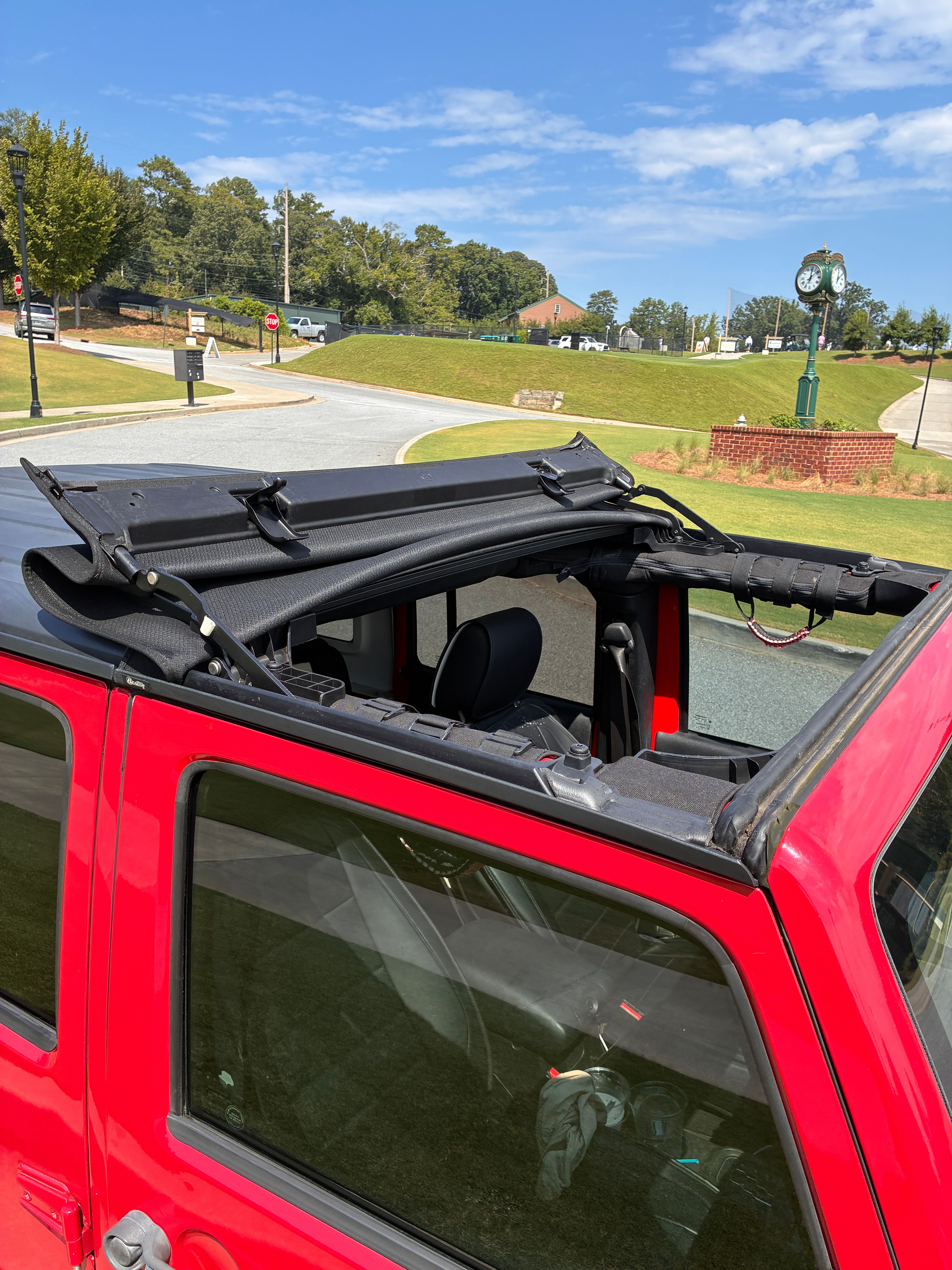 Used 2012 Jeep Wrangler Unlimited Sport AWD/4WD image 10