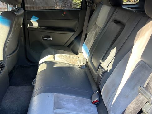 Used 2007 Jeep Grand Cherokee Overland image 12