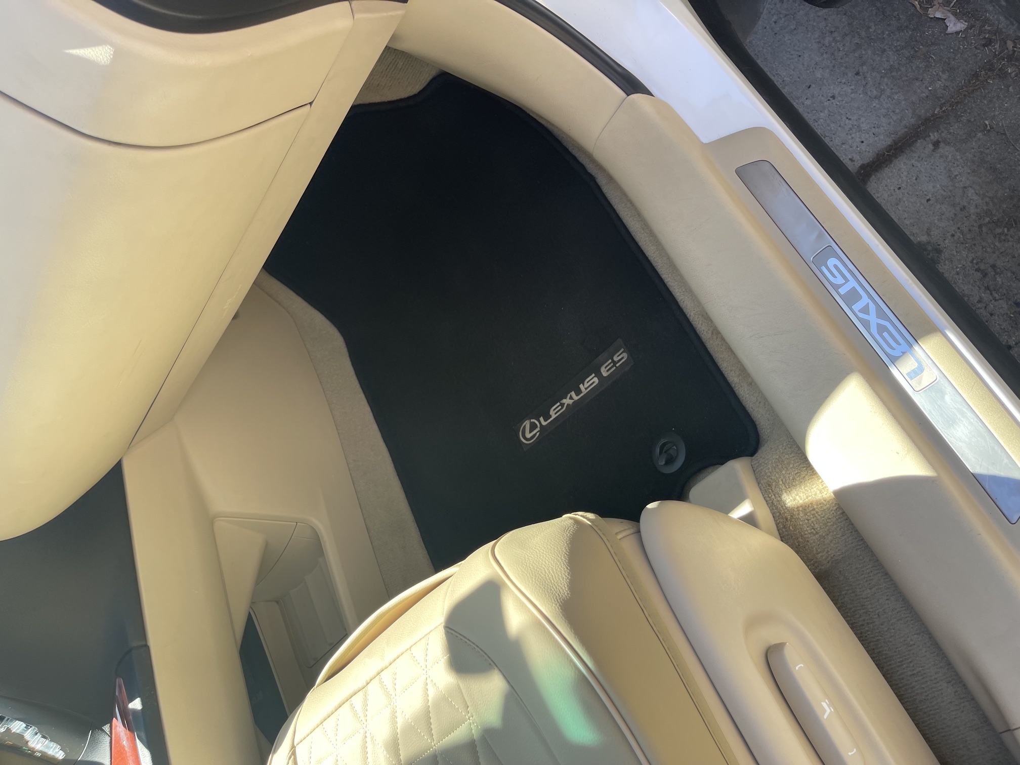 Used 2010 Lexus RX 350 AWD image 21
