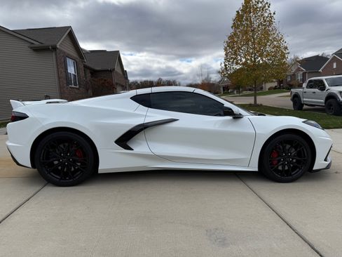 Used 2024 Chevrolet Corvette Stingray Preferred Cpe w/ Z51 Performance Package image 13