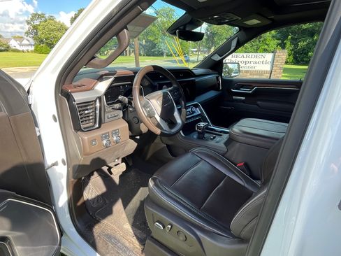 Used 2023 GMC Sierra 1500 Denali w/ Denali Reserve Package AWD/4WD image 6