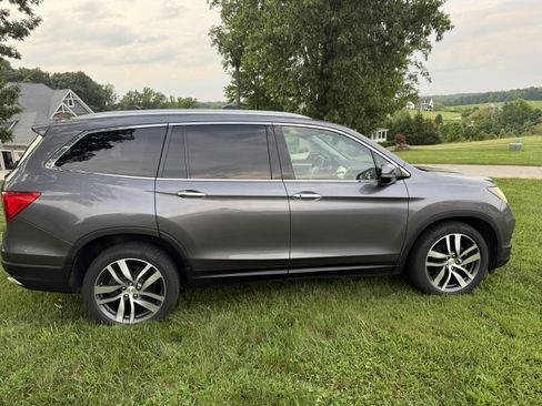 Used 2016 Honda Pilot Elite image 12