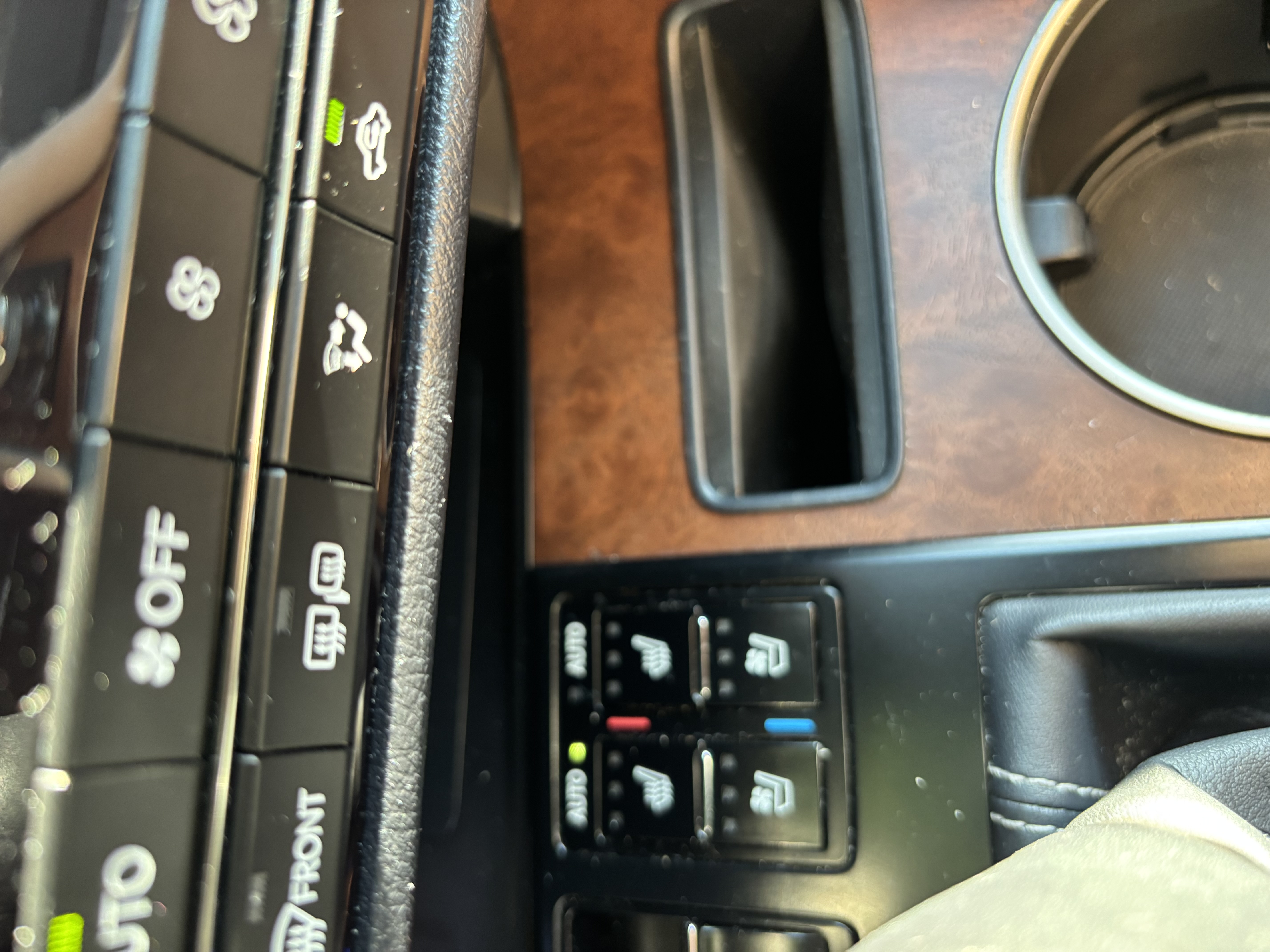 Used 2022 Lexus RX 350L FWD w/ Premium Package image 20