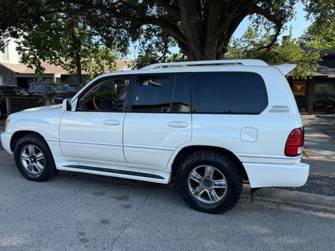 Used 2006 Lexus LX 470 4WD image 2